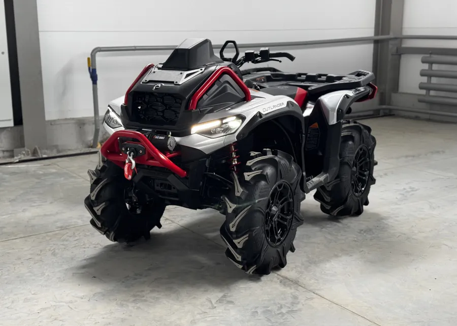 Квадроцикл Can-Am Outlander X MR 1000R серебристый