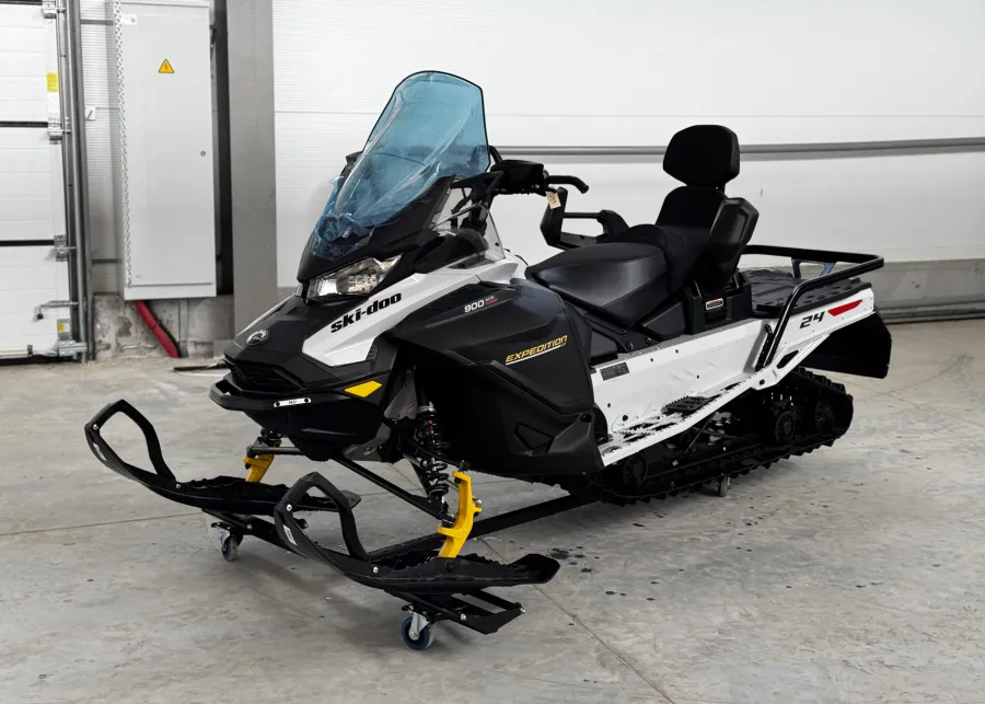 Снегоход Ski-Doo Expedition LE 2025 белый